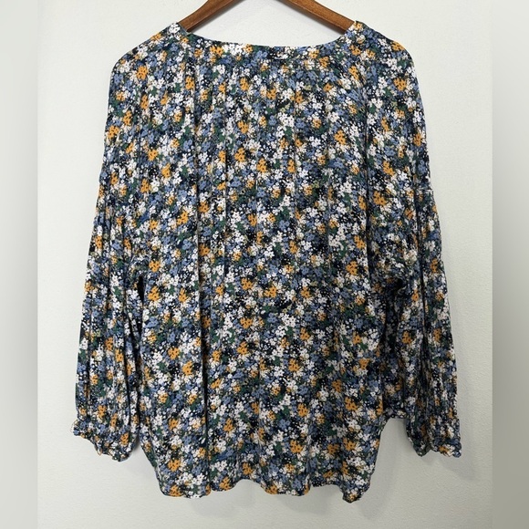 J. Jill Smocked Relaxed Rayon Blouse In Navy Blue Wildflowers Print Size 2X - Picture 3 of 14